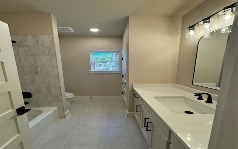 1060 Arbor Vista Drive, Azle, TX 76020, 4 Habitaciones Habitaciones , ,2 BañosBaños,Residential,En Venta,1060 Arbor Vista Drive,0,21085662