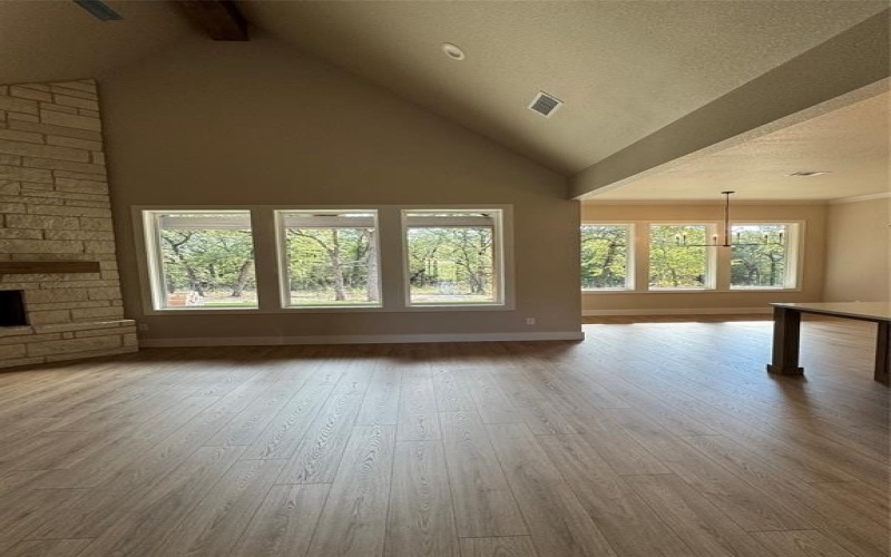 1060 Arbor Vista Drive, Azle, TX 76020, 4 Habitaciones Habitaciones , ,2 BañosBaños,Residential,En Venta,1060 Arbor Vista Drive,0,21085662