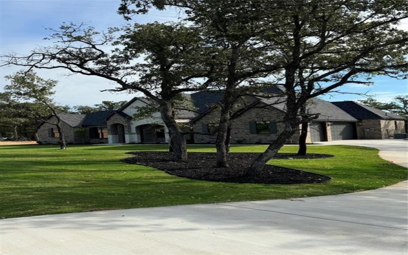 1060 Arbor Vista Drive, Azle, TX 76020, 4 Habitaciones Habitaciones , ,2 BañosBaños,Residential,En Venta,1060 Arbor Vista Drive,0,21085662