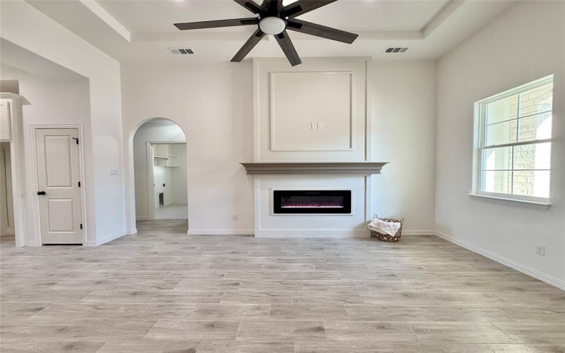 5608 San Jacinto Drive, Granbury, TX 76048, 3 Bedrooms Bedrooms, ,2 BathroomsBathrooms,Residential,For Sale,5608 San Jacinto Drive,0,21086007