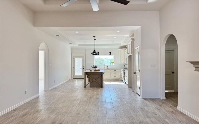 5608 San Jacinto Drive, Granbury, TX 76048, 3 Bedrooms Bedrooms, ,2 BathroomsBathrooms,Residential,For Sale,5608 San Jacinto Drive,0,21086007