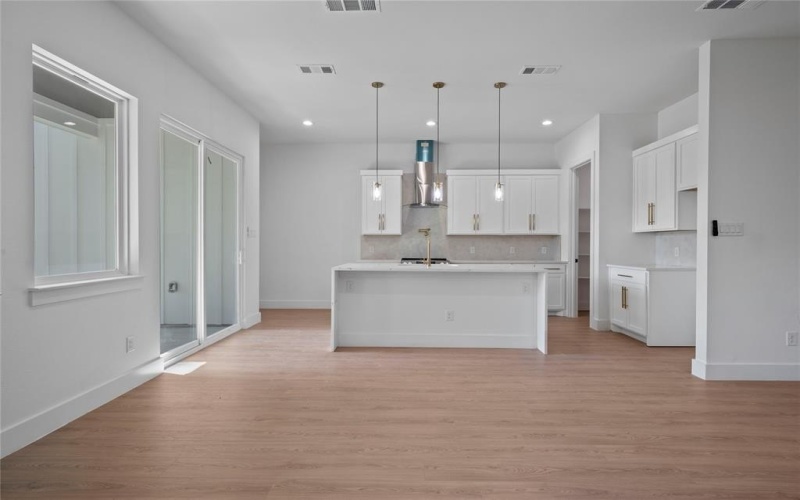 2228 Echo Lake Drive, Dallas, TX 75253, 4 Habitaciones Habitaciones , ,2 BañosBaños,Residential,En Venta,2228 Echo Lake Drive,0,21086567