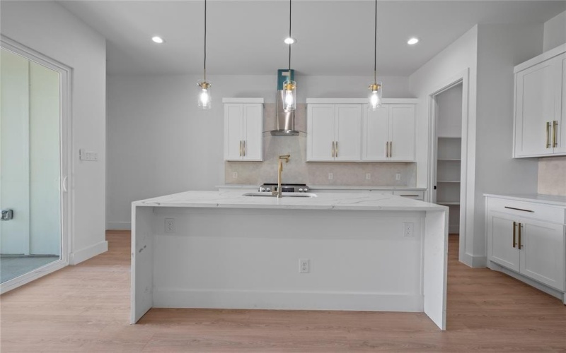 2228 Echo Lake Drive, Dallas, TX 75253, 4 Habitaciones Habitaciones , ,2 BañosBaños,Residential,En Venta,2228 Echo Lake Drive,0,21086567