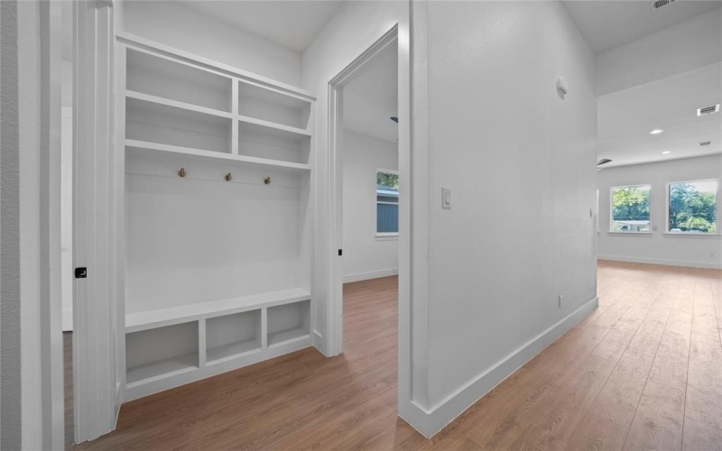 2228 Echo Lake Drive, Dallas, TX 75253, 4 Habitaciones Habitaciones , ,2 BañosBaños,Residential,En Venta,2228 Echo Lake Drive,0,21086567