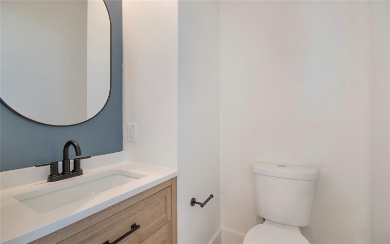 2203 Hondo Avenue #106, Dallas, TX 75219, 3 Habitaciones Habitaciones , ,3 BañosBaños,Residential,En Venta,2203 Hondo Avenue,0,21087479