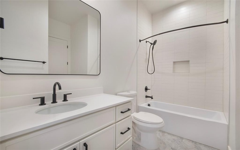 2203 Hondo Avenue #103, Dallas, TX 75219, 3 Habitaciones Habitaciones , ,3 BañosBaños,Residential,En Venta,2203 Hondo Avenue,0,21087568