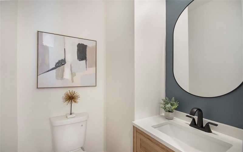 2203 Hondo Avenue #103, Dallas, TX 75219, 3 Habitaciones Habitaciones , ,3 BañosBaños,Residential,En Venta,2203 Hondo Avenue,0,21087568