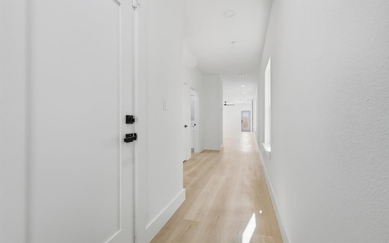 2532 Lowery Street, Dallas, TX 75215, 4 Habitaciones Habitaciones , ,2 BañosBaños,Residential,En Venta,2532 Lowery Street,0,21087598