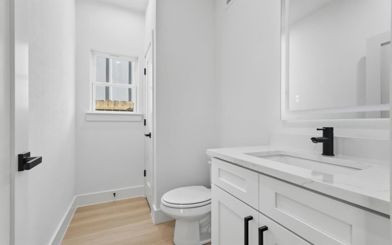 2532 Lowery Street, Dallas, TX 75215, 4 Habitaciones Habitaciones , ,2 BañosBaños,Residential,En Venta,2532 Lowery Street,0,21087598