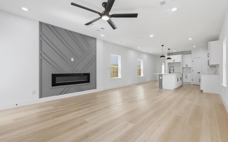 2532 Lowery Street, Dallas, TX 75215, 4 Habitaciones Habitaciones , ,2 BañosBaños,Residential,En Venta,2532 Lowery Street,0,21087598