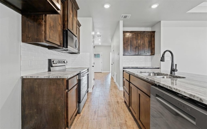 3400 Hilltop Road, Granbury, TX 76048, 3 Bedrooms Bedrooms, ,2 BathroomsBathrooms,Residential,For Sale,3400 Hilltop Road,0,21087605