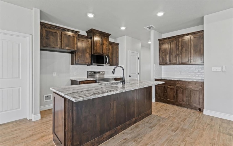 3400 Hilltop Road, Granbury, TX 76048, 3 Bedrooms Bedrooms, ,2 BathroomsBathrooms,Residential,For Sale,3400 Hilltop Road,0,21087605
