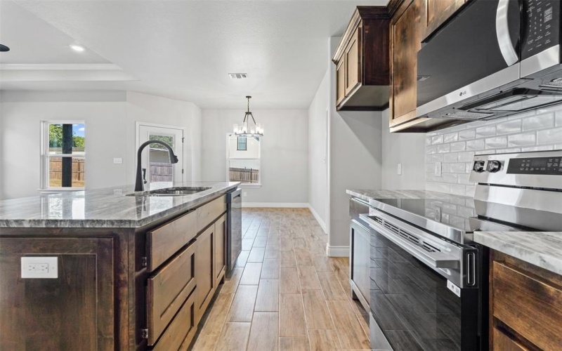 3400 Hilltop Road, Granbury, TX 76048, 3 Bedrooms Bedrooms, ,2 BathroomsBathrooms,Residential,For Sale,3400 Hilltop Road,0,21087605