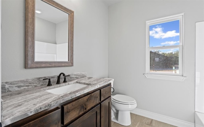 3400 Hilltop Road, Granbury, TX 76048, 3 Bedrooms Bedrooms, ,2 BathroomsBathrooms,Residential,For Sale,3400 Hilltop Road,0,21087605