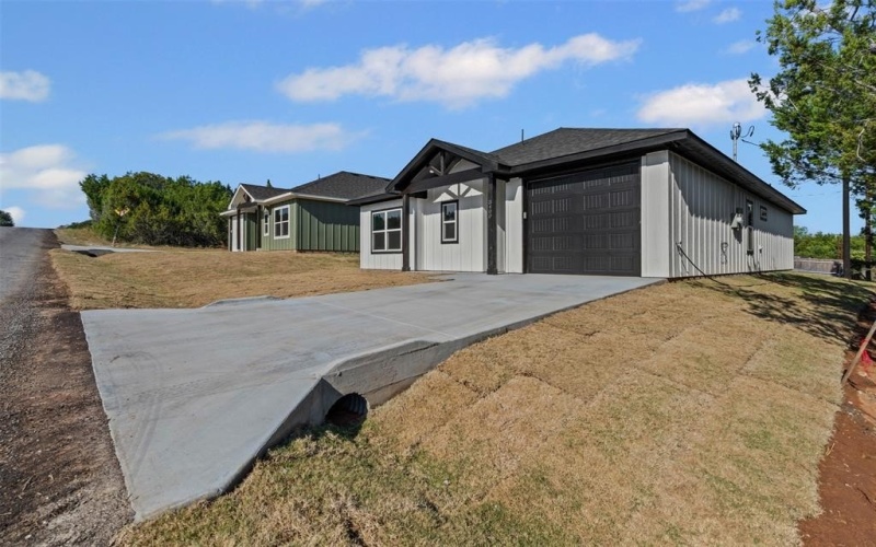 3400 Hilltop Road, Granbury, TX 76048, 3 Bedrooms Bedrooms, ,2 BathroomsBathrooms,Residential,For Sale,3400 Hilltop Road,0,21087605