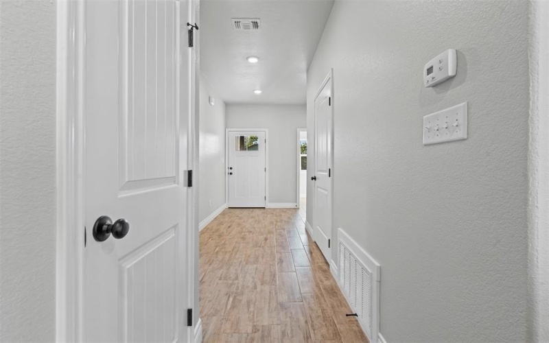 3400 Hilltop Road, Granbury, TX 76048, 3 Bedrooms Bedrooms, ,2 BathroomsBathrooms,Residential,For Sale,3400 Hilltop Road,0,21087605