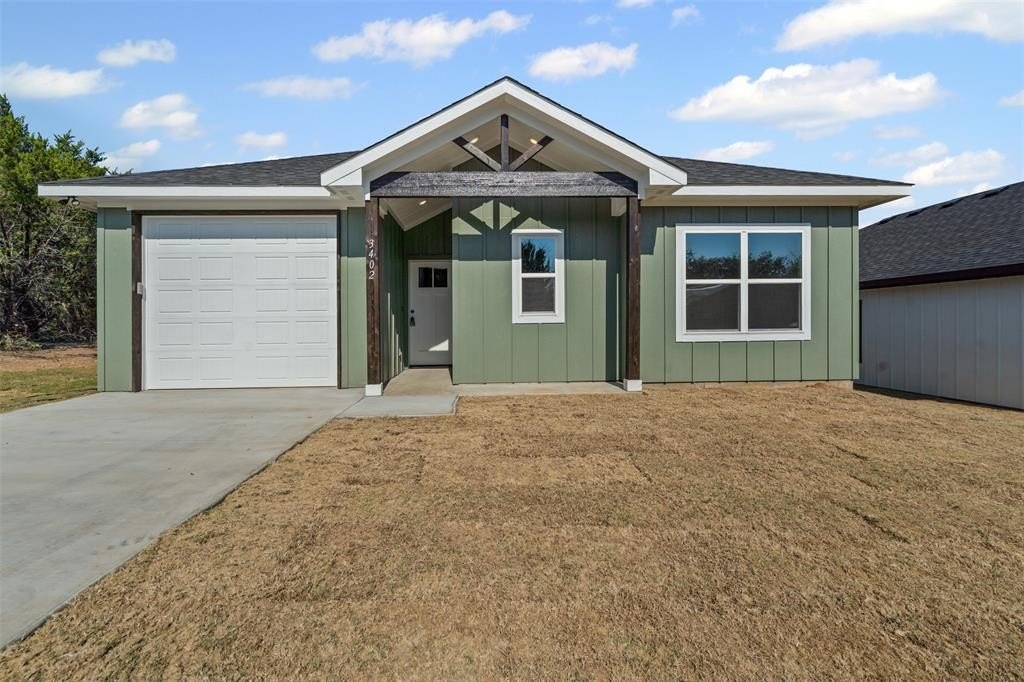 3402 Hilltop Road, Granbury, TX 76048, 3 Bedrooms Bedrooms, ,2 BathroomsBathrooms,Residential,For Sale,3402 Hilltop Road,0,21087669