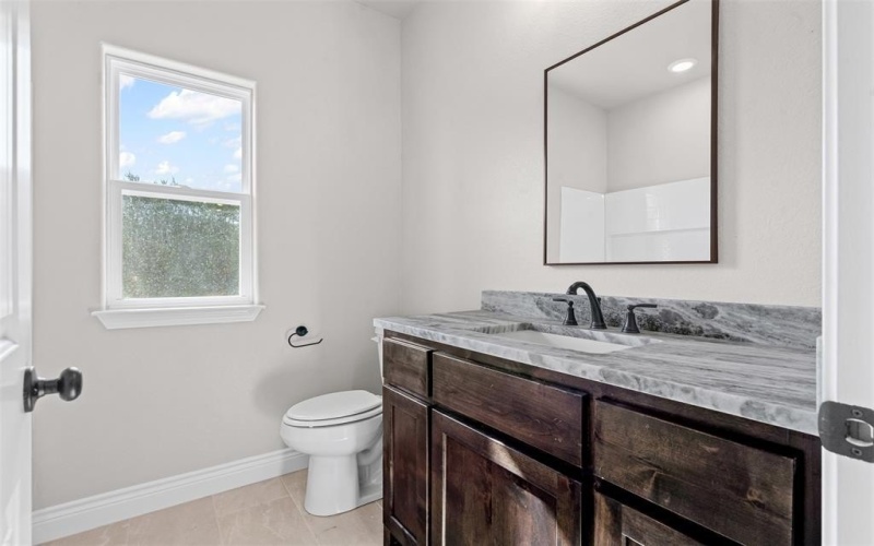 3402 Hilltop Road, Granbury, TX 76048, 3 Bedrooms Bedrooms, ,2 BathroomsBathrooms,Residential,For Sale,3402 Hilltop Road,0,21087669