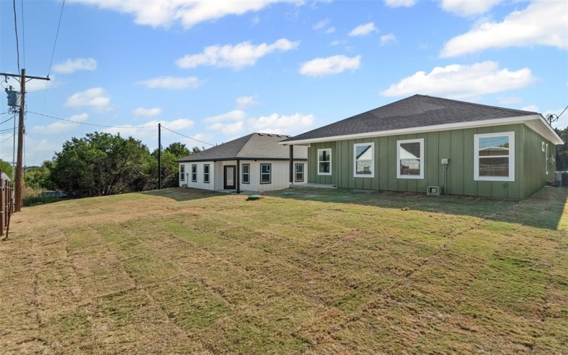 3402 Hilltop Road, Granbury, TX 76048, 3 Bedrooms Bedrooms, ,2 BathroomsBathrooms,Residential,For Sale,3402 Hilltop Road,0,21087669