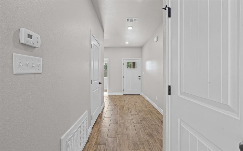 3402 Hilltop Road, Granbury, TX 76048, 3 Bedrooms Bedrooms, ,2 BathroomsBathrooms,Residential,For Sale,3402 Hilltop Road,0,21087669