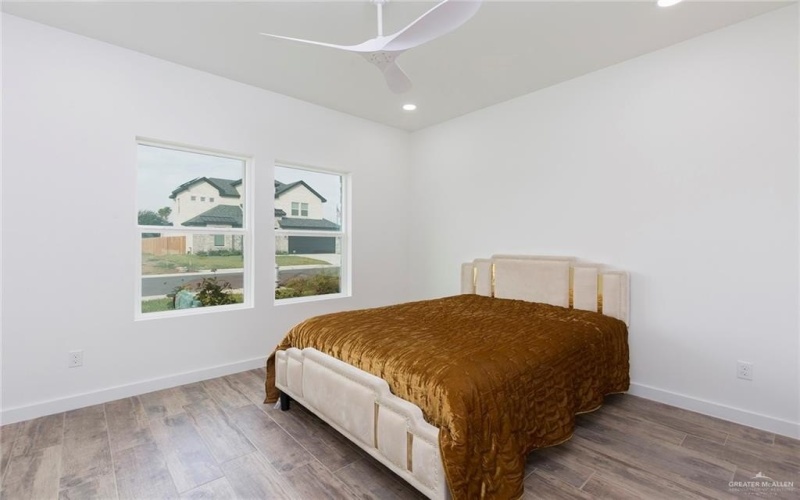 5802 N 45th Lane, McAllen, TX 78504, 3 Bedrooms Bedrooms, ,3 BathroomsBathrooms,Residential,For Sale,5802 N 45th Lane,459601