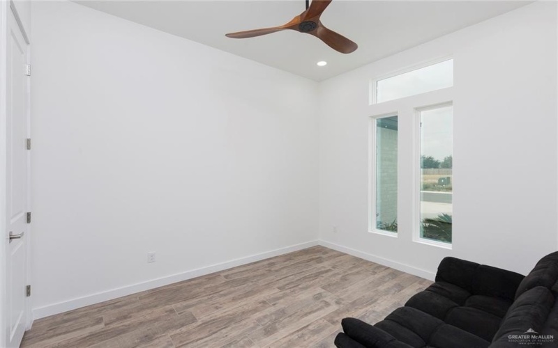 5802 N 45th Lane, McAllen, TX 78504, 3 Bedrooms Bedrooms, ,3 BathroomsBathrooms,Residential,For Sale,5802 N 45th Lane,459601