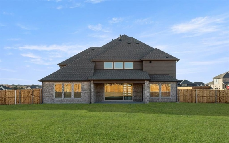 290 Cheyenne Mountain Drive, Ovilla, TX 75154, 5 Bedrooms Bedrooms, ,5 BathroomsBathrooms,Residential,For Sale,290 Cheyenne Mountain Drive,0,21087695