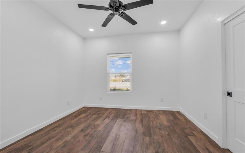 960 Gallant Fox Road, Hewitt, TX 76643, 3 Habitaciones Habitaciones , ,2 BañosBaños,Residential,En Venta,960 Gallant Fox Road,0,21087858