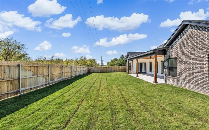 960 Gallant Fox Road, Hewitt, TX 76643, 3 Habitaciones Habitaciones , ,2 BañosBaños,Residential,En Venta,960 Gallant Fox Road,0,21087858