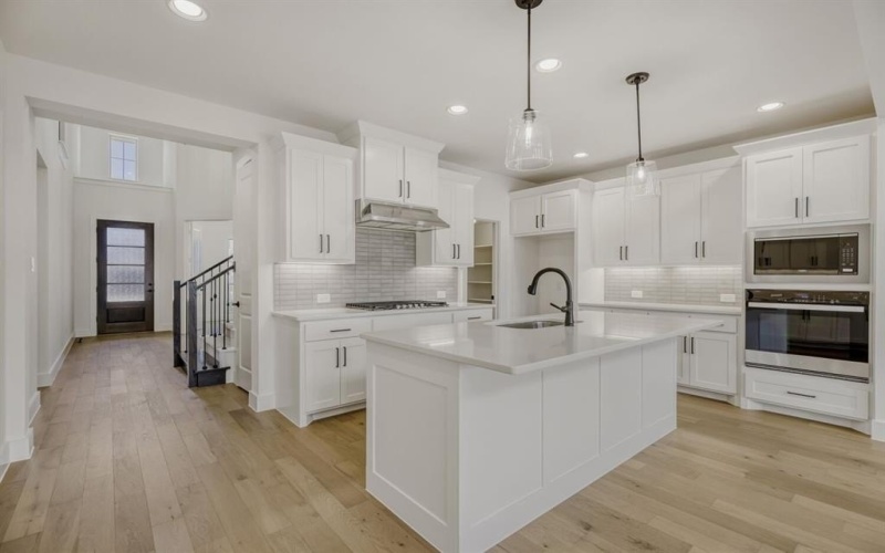 169 Enclave Drive, Lakewood Village, TX 75068, 4 Habitaciones Habitaciones , ,3 BañosBaños,Residential,En Venta,169 Enclave Drive,0,21088065