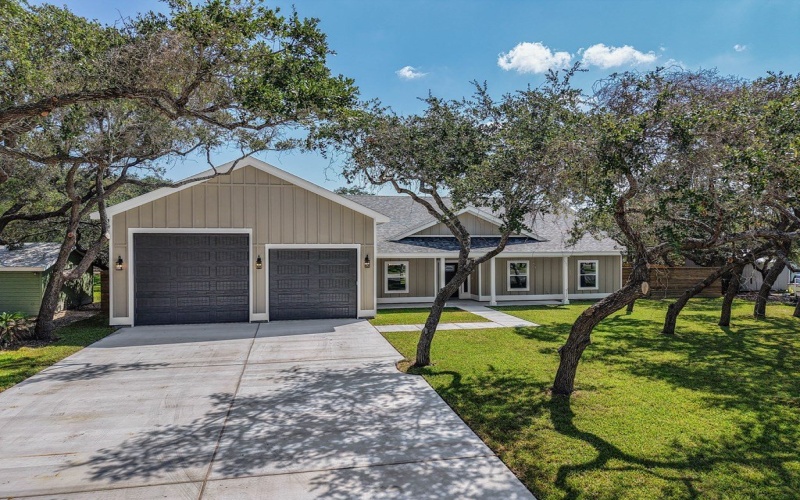 23 Charlotte Ave, ROCKPORT, TX 78382, 3 Bedrooms Bedrooms, ,2 BathroomsBathrooms,Residential,For Sale,23 Charlotte Ave,0,148535