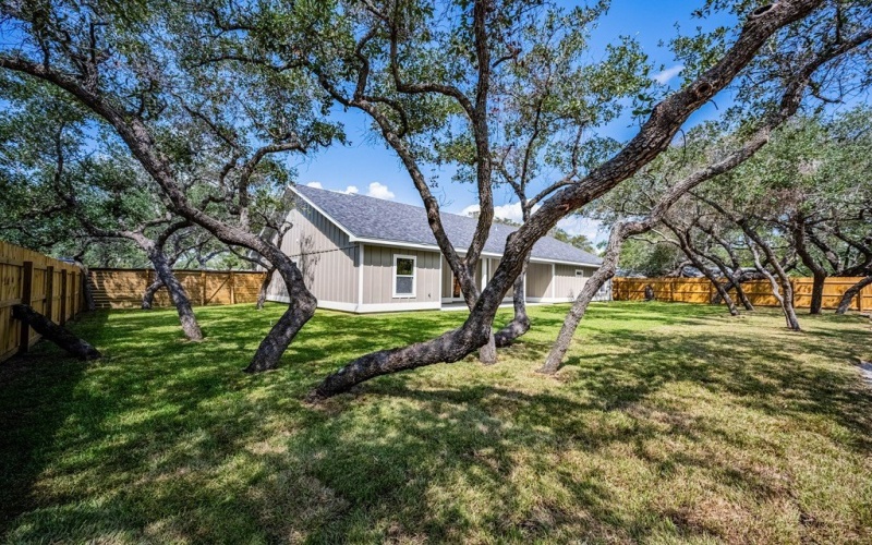 23 Charlotte Ave, ROCKPORT, TX 78382, 3 Bedrooms Bedrooms, ,2 BathroomsBathrooms,Residential,For Sale,23 Charlotte Ave,0,148535