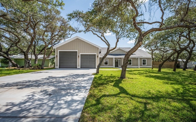 23 Charlotte Ave, ROCKPORT, TX 78382, 3 Bedrooms Bedrooms, ,2 BathroomsBathrooms,Residential,For Sale,23 Charlotte Ave,0,148535