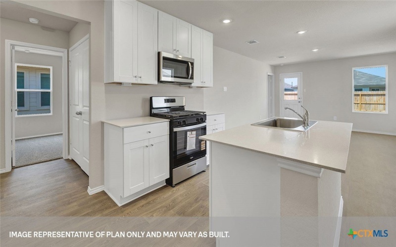 738 JENNIFER Way, New Braunfels, TX 78130, 3 Bedrooms Bedrooms, ,2 BathroomsBathrooms,Residential,For Sale,738 JENNIFER Way,0,595444