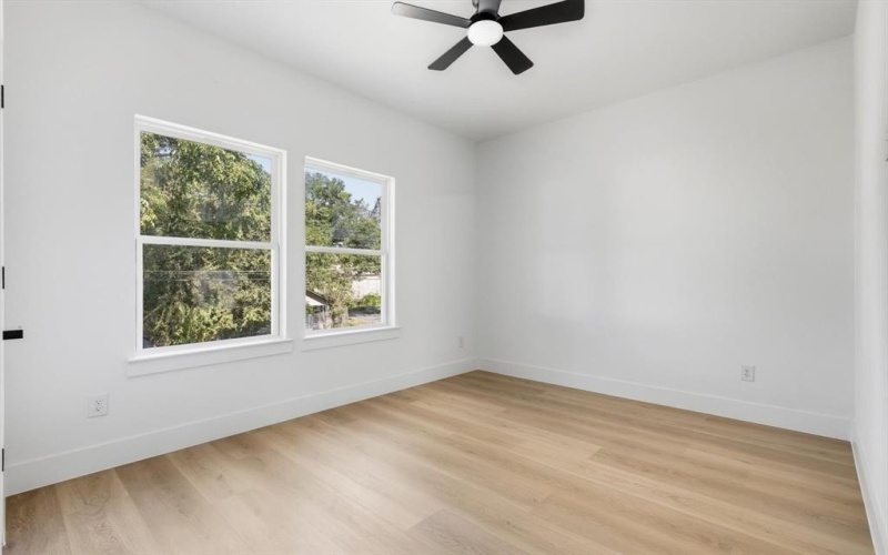 2530 Lowery Street, Dallas, TX 75215, 4 Habitaciones Habitaciones , ,2 BañosBaños,Residential,En Venta,2530 Lowery Street,0,21087328