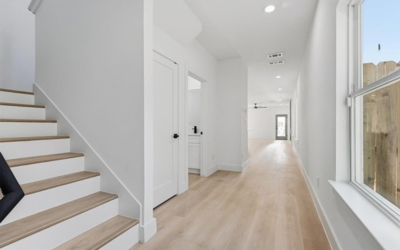 2530 Lowery Street, Dallas, TX 75215, 4 Habitaciones Habitaciones , ,2 BañosBaños,Residential,En Venta,2530 Lowery Street,0,21087328