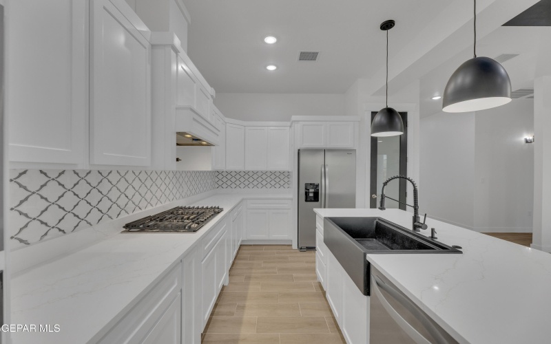 2813 Tierra Garden Drive, El Paso, TX 79938, 3 Habitaciones Habitaciones , ,2 BañosBaños,Residential,En Venta,2813 Tierra Garden Drive,0,932122