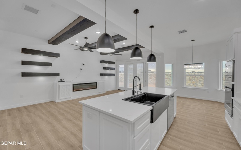 2813 Tierra Garden Drive, El Paso, TX 79938, 3 Habitaciones Habitaciones , ,2 BañosBaños,Residential,En Venta,2813 Tierra Garden Drive,0,932122