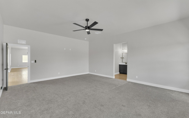 15020 Hinojos Ave, El Paso, TX 79938, 4 Bedrooms Bedrooms, ,5 BathroomsBathrooms,Residential,For Sale,15020 Hinojos Ave,0,932149