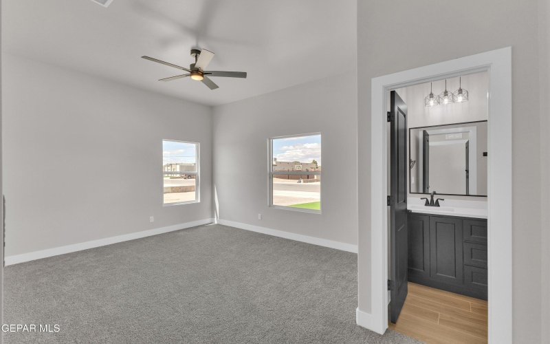 15020 Hinojos Ave, El Paso, TX 79938, 4 Bedrooms Bedrooms, ,5 BathroomsBathrooms,Residential,For Sale,15020 Hinojos Ave,0,932149