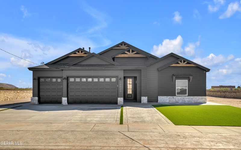 15020 Hinojos Ave, El Paso, TX 79938, 4 Bedrooms Bedrooms, ,5 BathroomsBathrooms,Residential,For Sale,15020 Hinojos Ave,0,932149