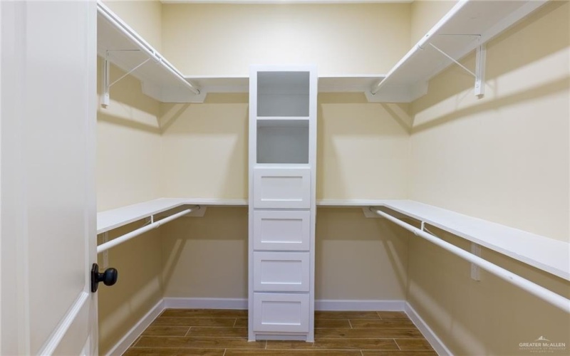 3322 Neptune Street, Edinburg, TX 78542, 3 Bedrooms Bedrooms, ,2 BathroomsBathrooms,Residential,For Sale,3322 Neptune Street,0,482948