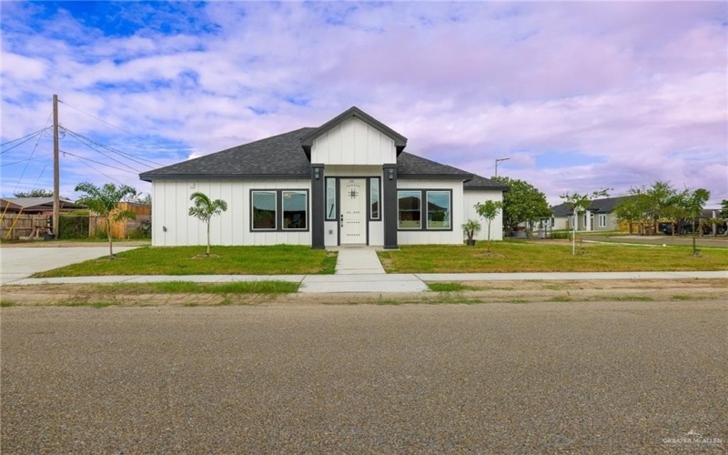 3322 Neptune Street, Edinburg, TX 78542, 3 Bedrooms Bedrooms, ,2 BathroomsBathrooms,Residential,For Sale,3322 Neptune Street,0,482948
