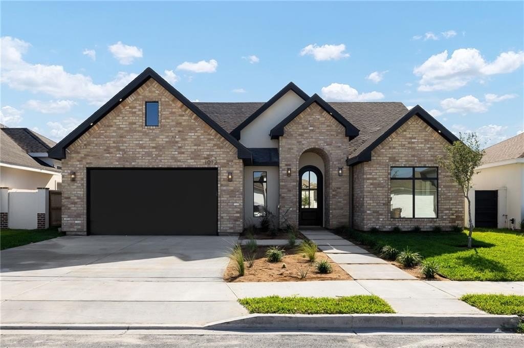 1012 N Trinity Street, Edinburg, TX 78541, 3 Habitaciones Habitaciones , ,2 BañosBaños,Residential,En Venta,1012 N Trinity Street,0,483493