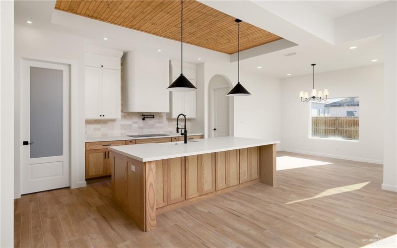 1012 N Trinity Street, Edinburg, TX 78541, 3 Habitaciones Habitaciones , ,2 BañosBaños,Residential,En Venta,1012 N Trinity Street,0,483493