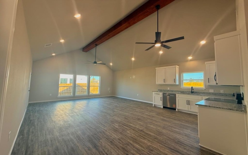 300 Rike, Mabank, TX 75156, 3 Bedrooms Bedrooms, ,2 BathroomsBathrooms,Residential,For Sale,300 Rike,0,109827