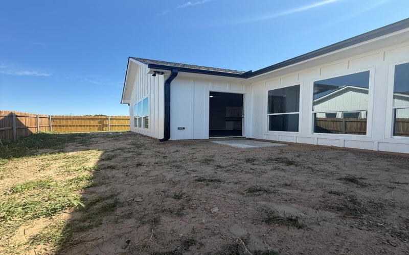 300 Rike, Mabank, TX 75156, 3 Bedrooms Bedrooms, ,2 BathroomsBathrooms,Residential,For Sale,300 Rike,0,109827