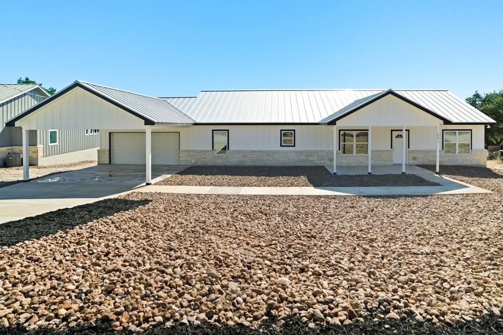 221 Deer Oaks Dr, Lakehills, TX 78063, 3 Bedrooms Bedrooms, ,2 BathroomsBathrooms,Residential,For Sale,221 Deer Oaks Dr,0,120612