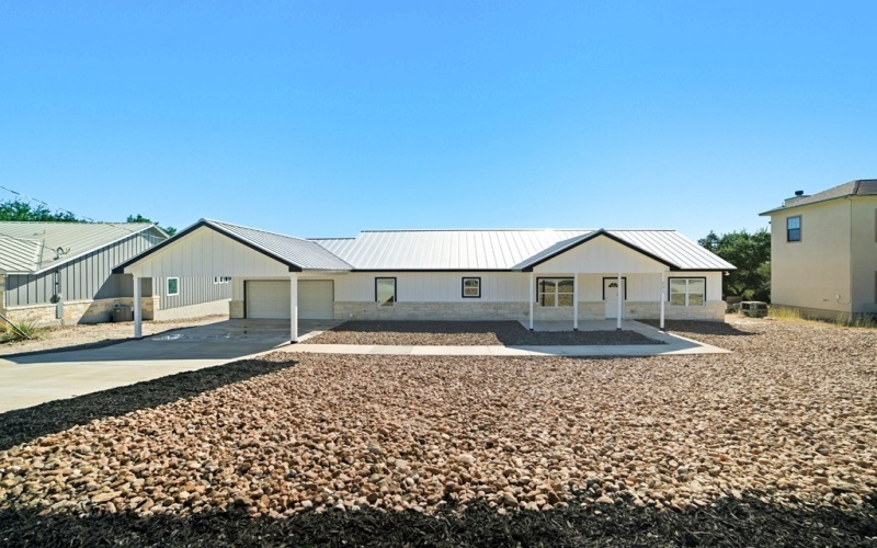 221 Deer Oaks Dr, Lakehills, TX 78063, 3 Bedrooms Bedrooms, ,2 BathroomsBathrooms,Residential,For Sale,221 Deer Oaks Dr,0,120612