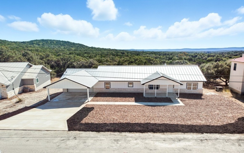 221 Deer Oaks Dr, Lakehills, TX 78063, 3 Bedrooms Bedrooms, ,2 BathroomsBathrooms,Residential,For Sale,221 Deer Oaks Dr,0,120612